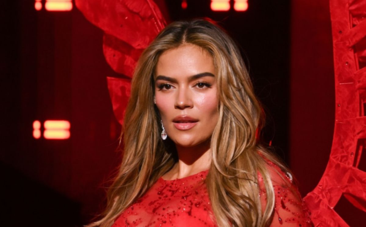 Karol G es el centro de atención en el Victoria's Secret Fashion Show (Foto: Getty Images)