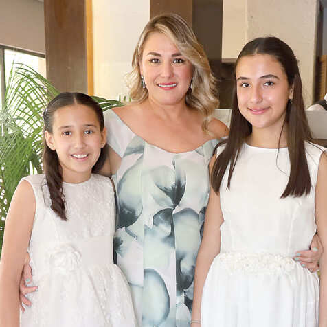 Elena Altamirano, Pamela Angulo y Julieta Altamirano