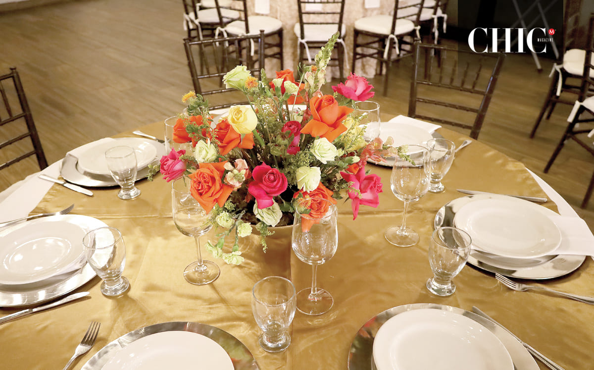 Detalles florales del evento