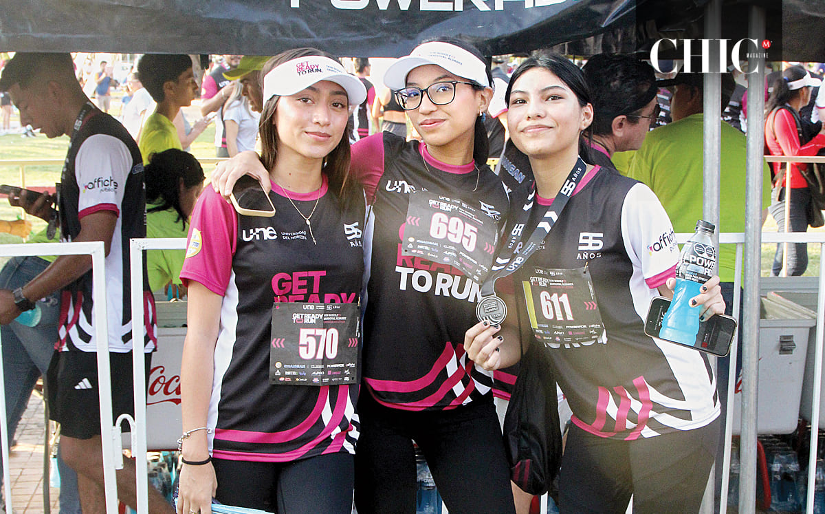 Hannia Barrios, Lilian Cervantes y Sophia Muñoz