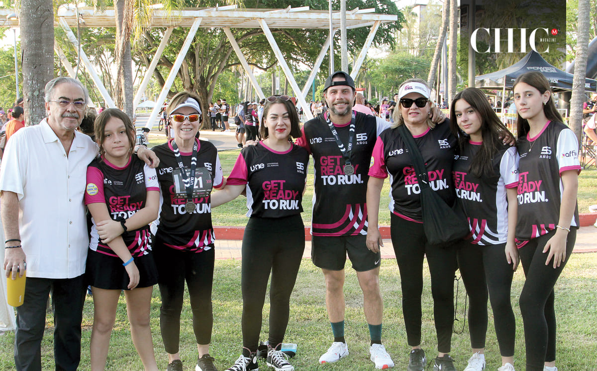 José Sierra, María Garza, Ana Sierra, Alicia Sierra, José Sierra, Alicia De Sierra, Luciana Garza y Camila Parra