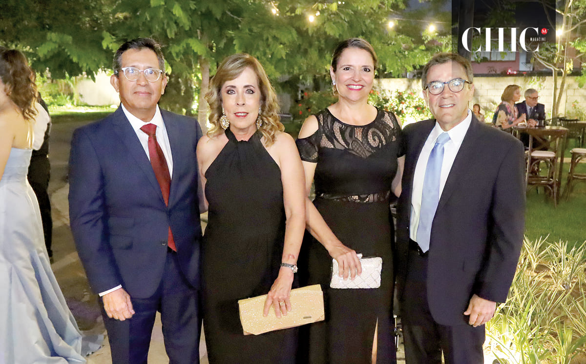 Rafael Vargas, Martha Zubieta De Vargas, Mónica Gochicoa y Juan Antonio Solbes
