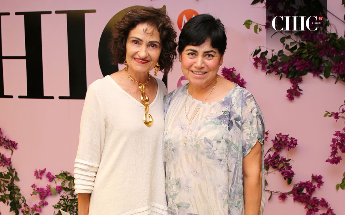 Adriana de Marcos y Liliana de González