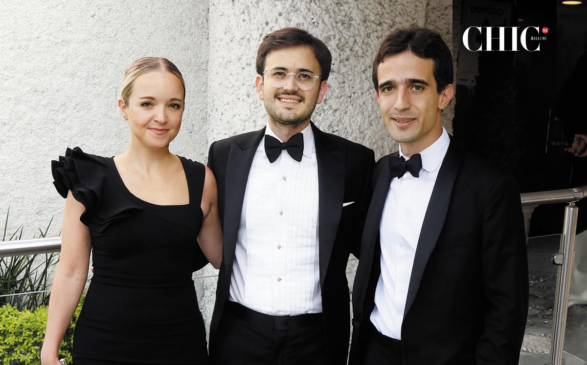 Bárbara Hinojosa, Carlos Zambrano e Iván Zambrano