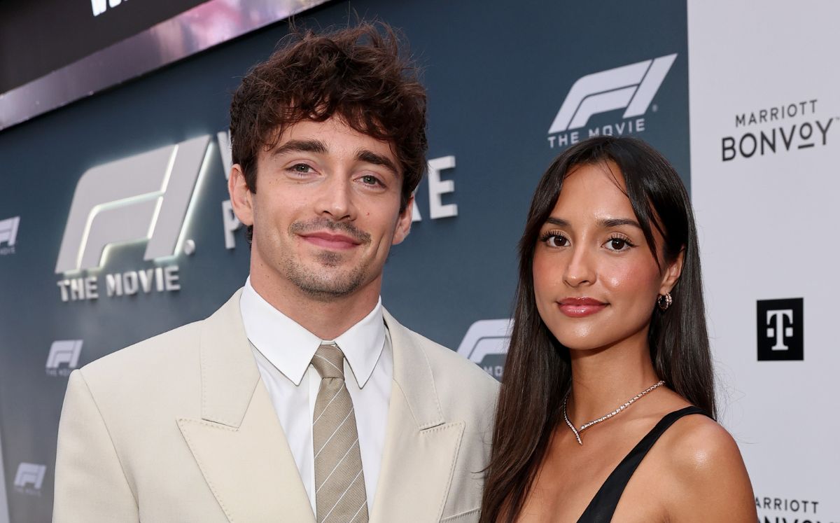 Charles Leclerc y Alexandra Saint Mleux viven una historia muy privada, pero ¿cómo inició? (Getty Images)