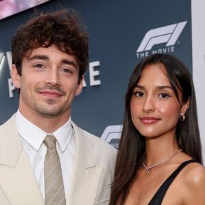Charles Leclerc y Alexandra Saint Mleux viven una historia muy privada, pero ¿cómo inició? (Getty Images)