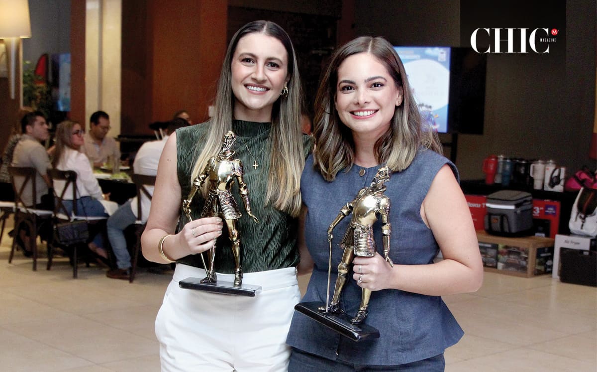 Ivonne De Maron y Belén Resendiz