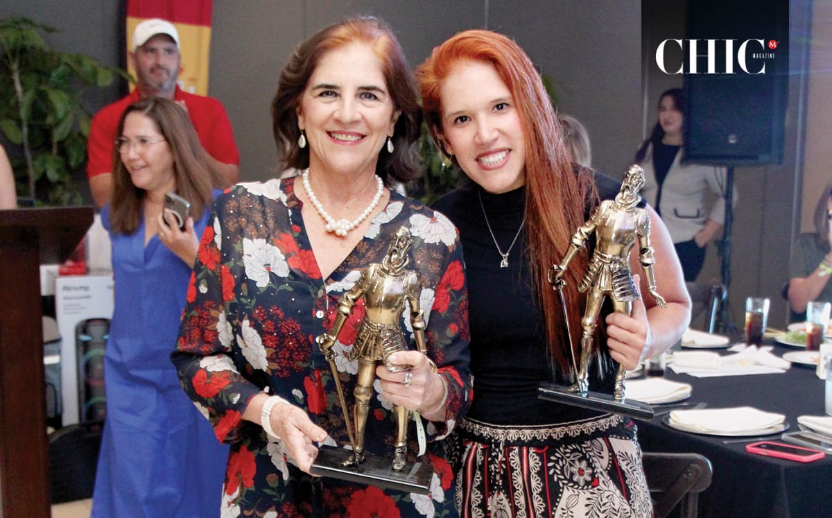 María Rosa López y Sagrario Zapien