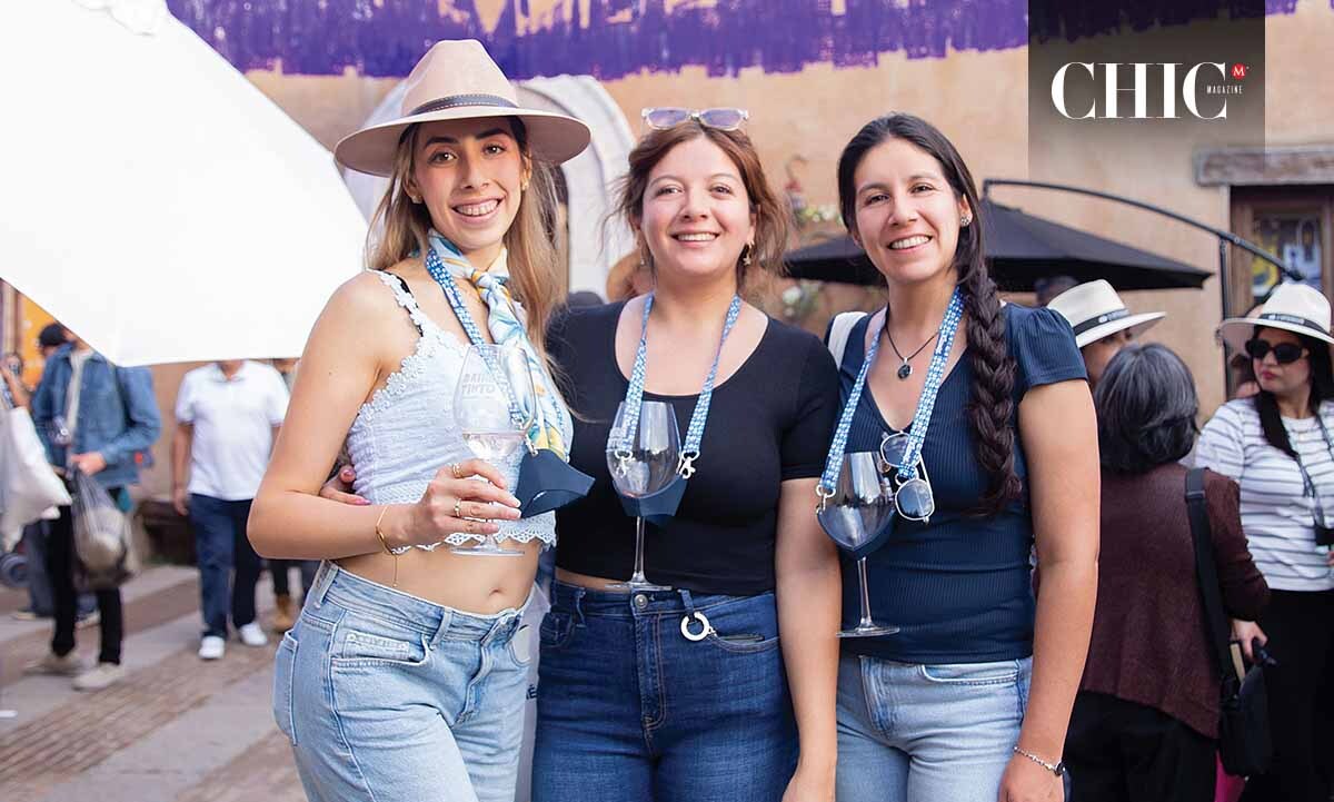Stephanie Díaz, Silvia Hernández y Adriana Hernández