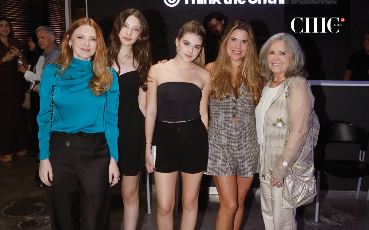 Brenda Reed de Gutiérrez, Liah Gutiérrez, Liz Gutiérrez, Liz Ferrell y Tere Ferrell