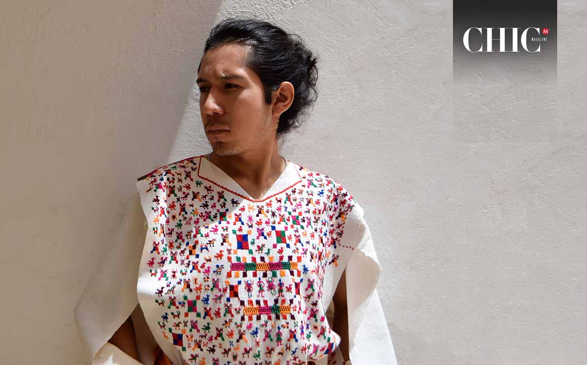 El Chico del Rebozo, como también es conocido, es investigador, diseñador, fotógrafo y artista plástico. (Fotos: Arturo Crisanto)