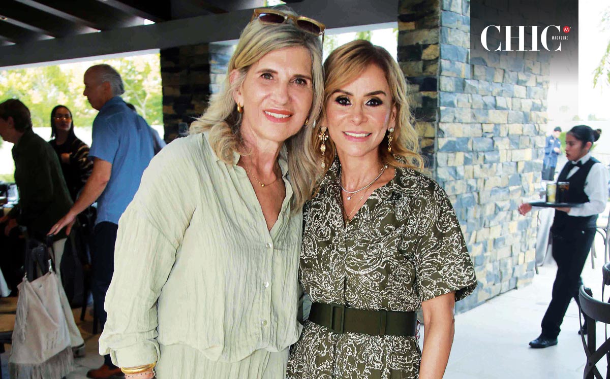 Laura Flores y Raquel Serna de Flores