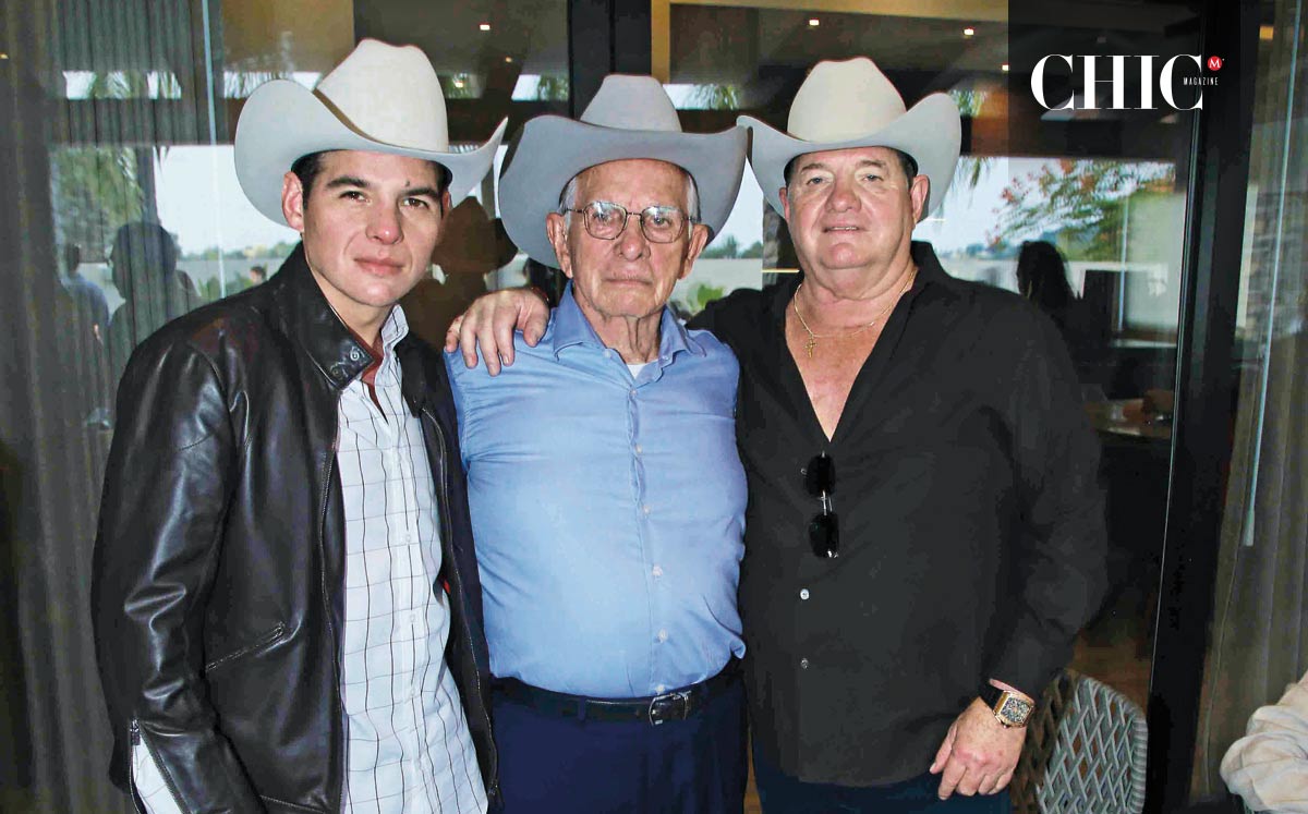 Mike Flores, Florencio Flores y Miguel ángel Flores. Fotos: Roberto Alvarado