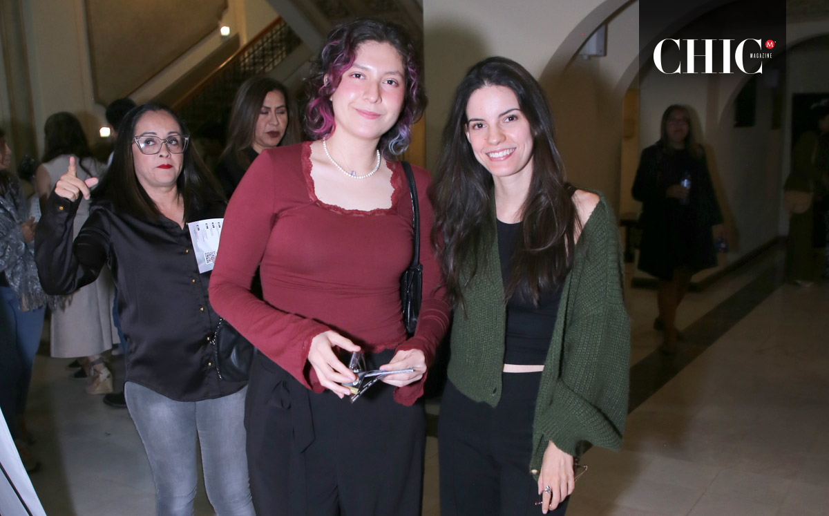 Azul y Lucía Olivares