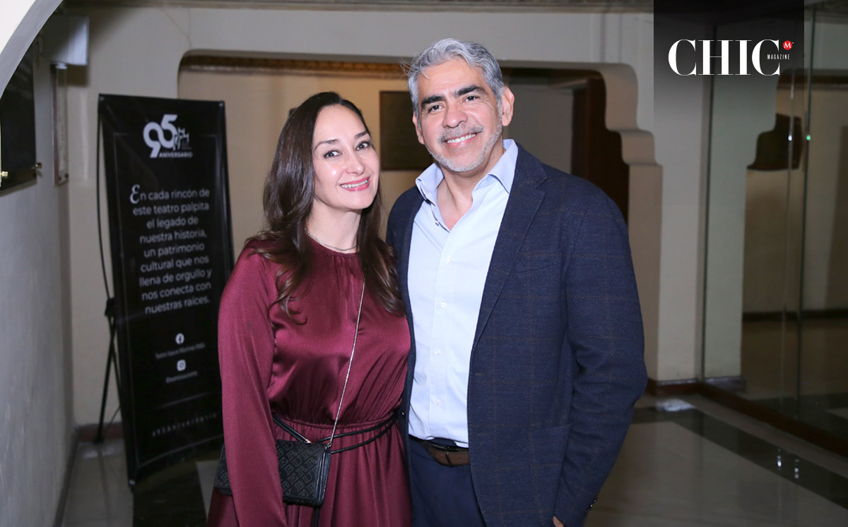 Deneb y Víctor Bretado