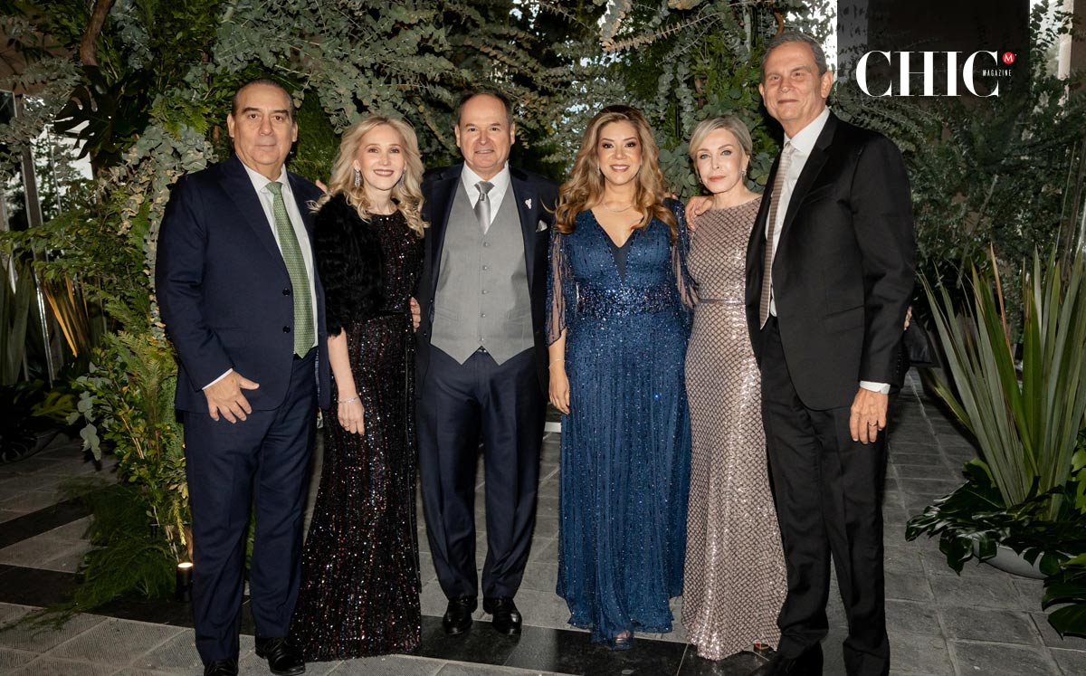 Alberto Garza Zambrano, Lorena GutiÉrrez de Garza, Óscar Villarreal, Tere Rojas de Villarreal, Patricia Flores de Villarreal y Eduardo Villarreal