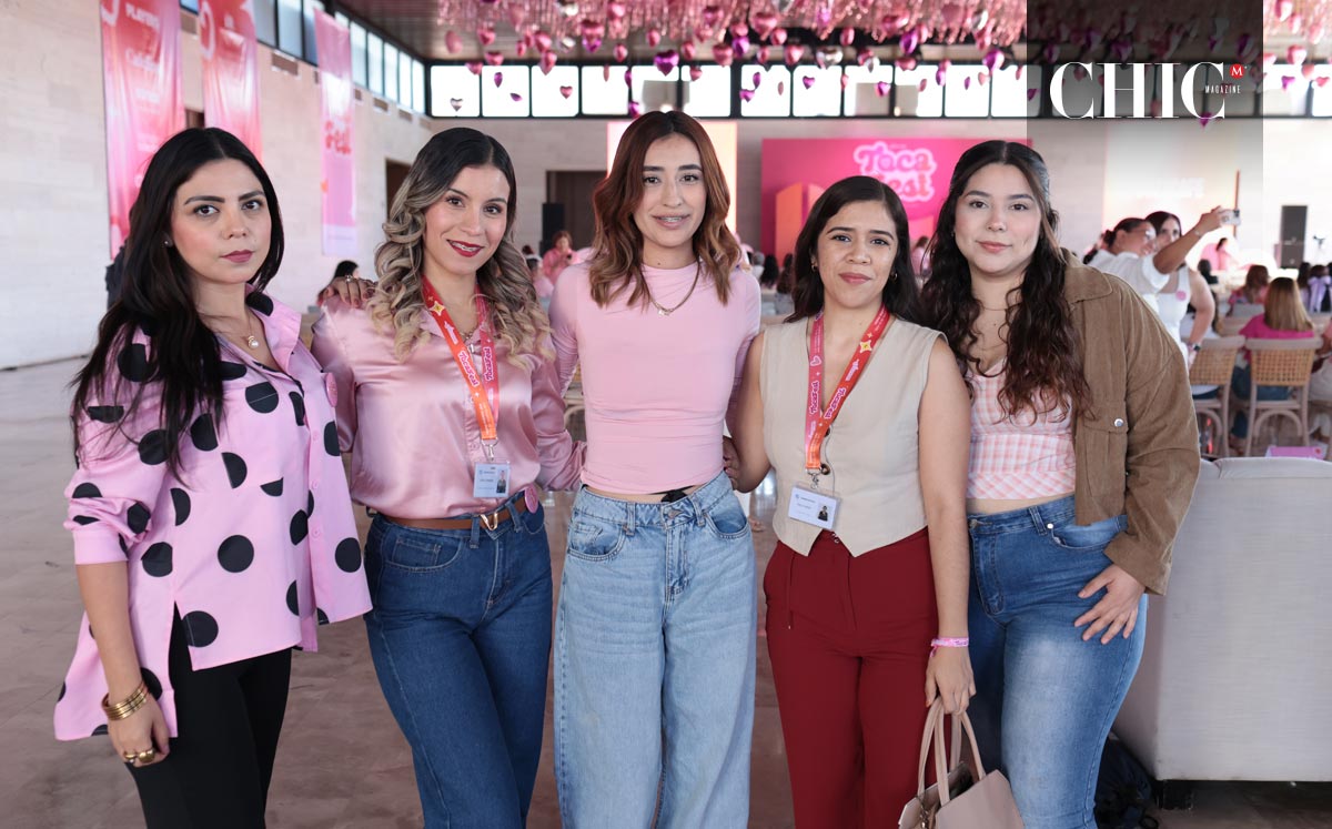 Laura Carrera, Leslie Amador, Andrea Meza, Cielo Chávez y Alondra Castro