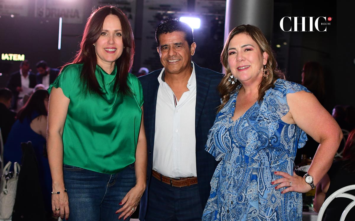 Marina González, Javier Ramírez y Meche Rosales