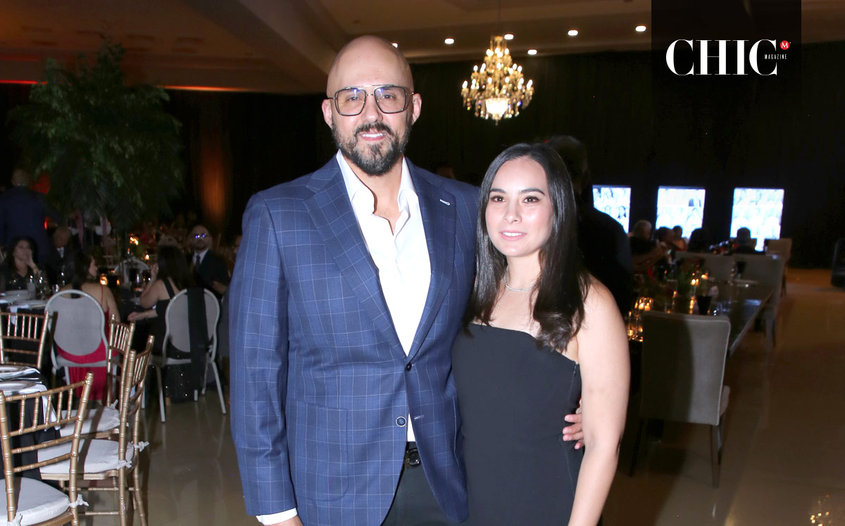 Mauricio Salinas y Mónica Acosta