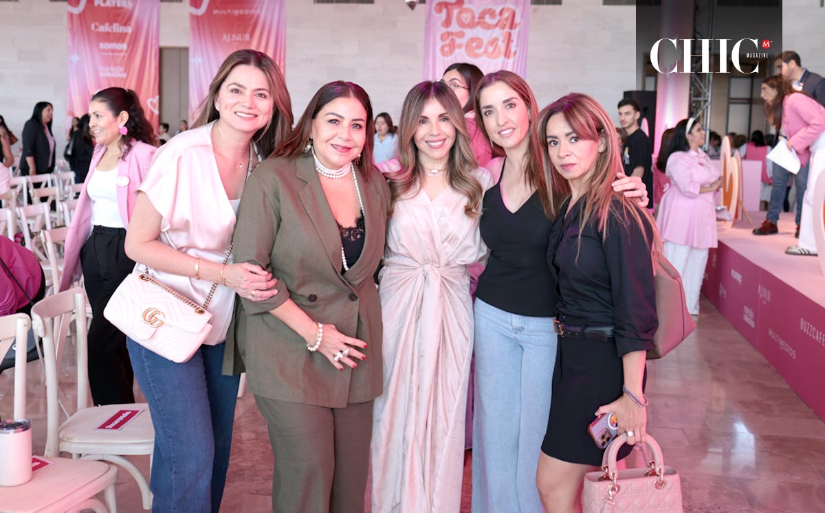 Mónica, Lizeth, Yuvia, Claudia y Adelu