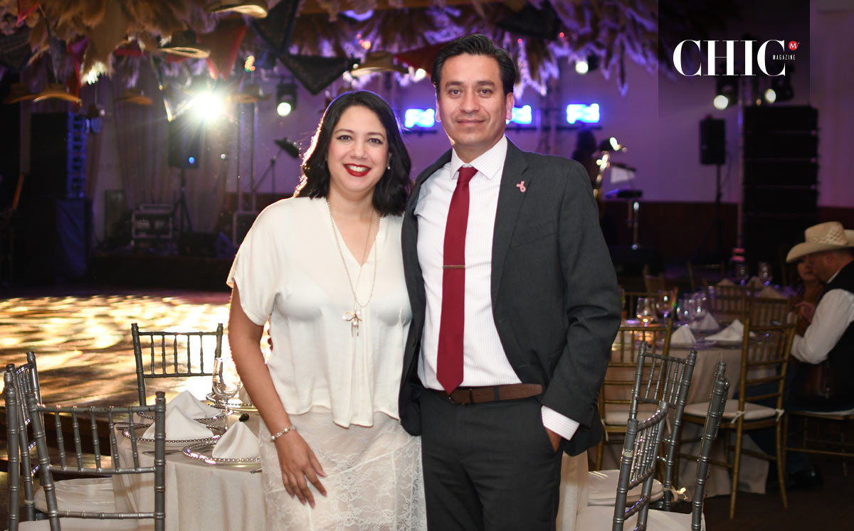 Pamela Onofre y Carlos Cuevas