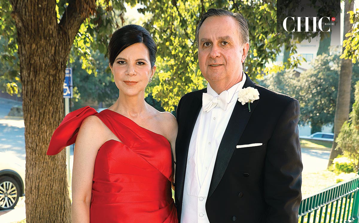 Papás del novio. Valeria Garza de Paredes y Cesar Paredes