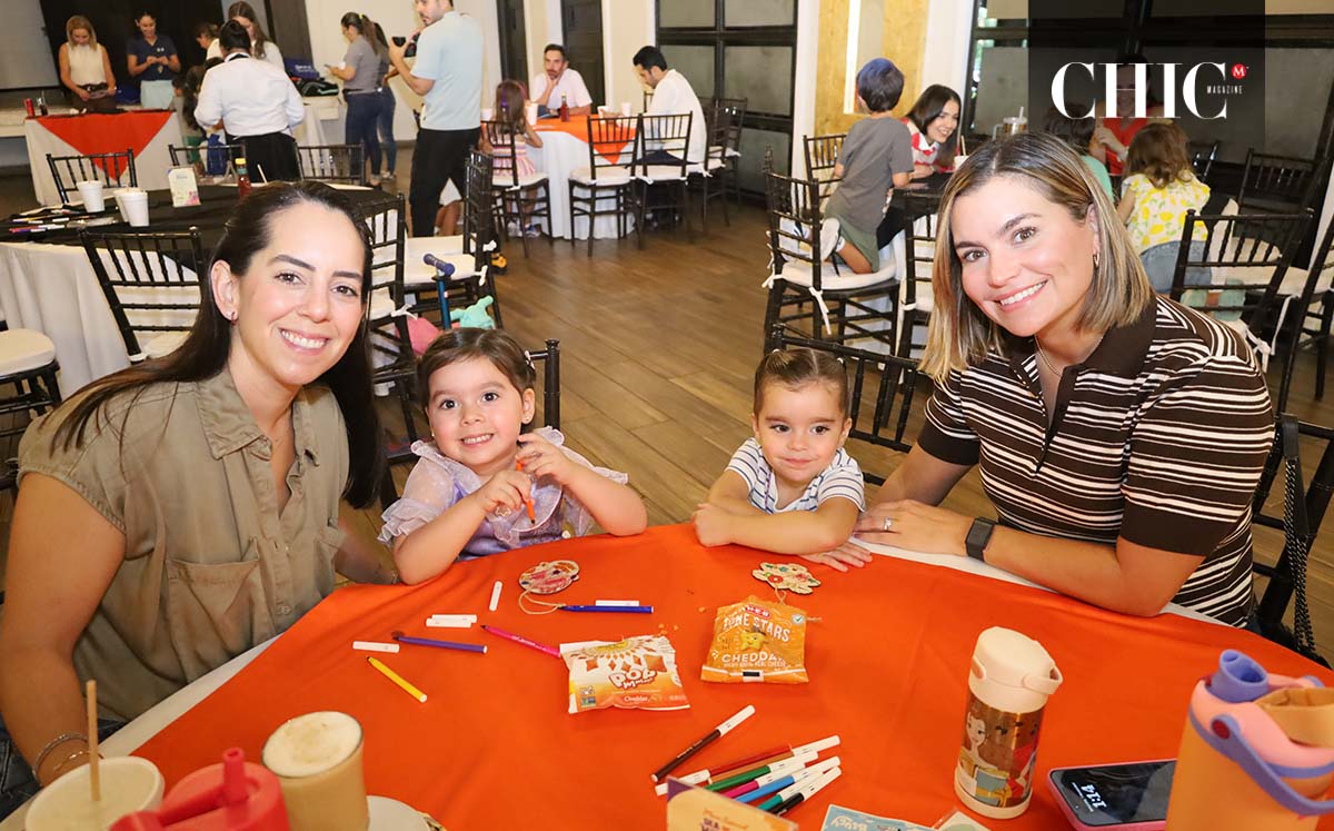 Chapis Anda y Elsa Castañeda