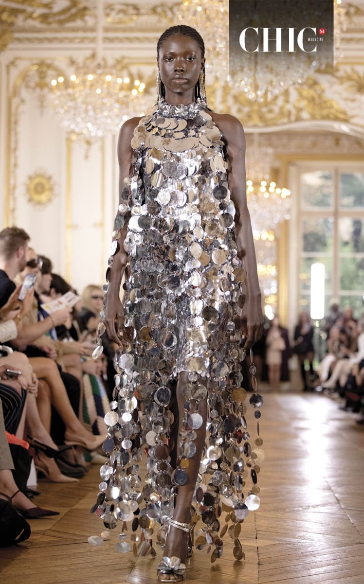 La pasarela se instaló en el Hotel De Maisons, una de las históricas residencias de Karl Lagerfeld. (retouch @celinmvy)