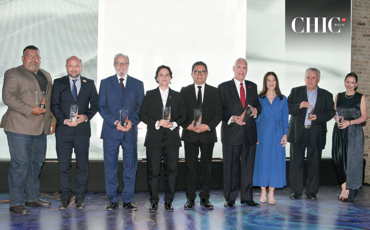 Enrique Sierra, Baldomero López, Juan Szymanski, Inés Rodríguez, Alejandro Cruz, Enrique Álvarez, Laura González, Rafael González y Mary González