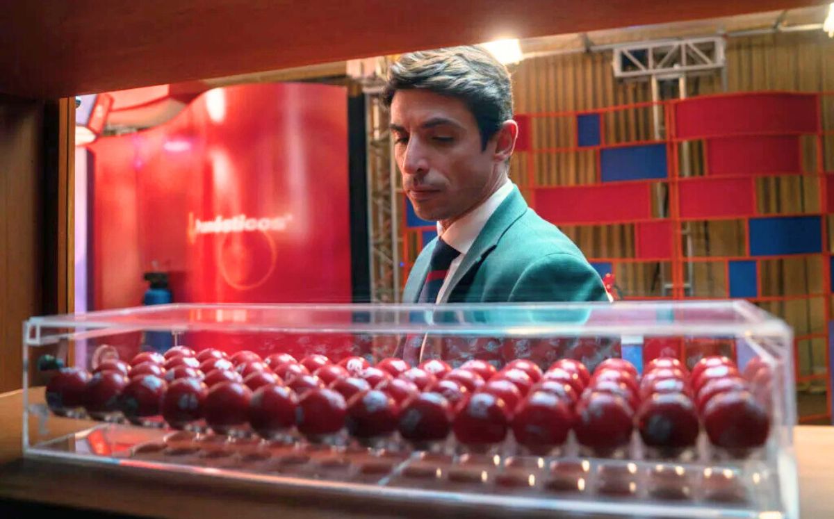El robo de 160 millones en el sorteo Melate 2012 inspiró la serie mexicana “Me late que sí” (Netflix)