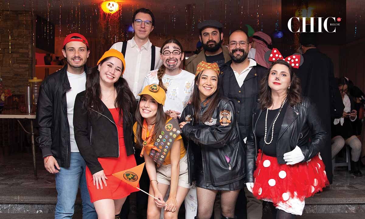 Rodrigo Echeverría, Raquel Sing, Karyme Echavarría, Valeria De la Fuente, Vicente Baranda, Liz Ruiz, Carlos Uriarte y Carlos Chávez