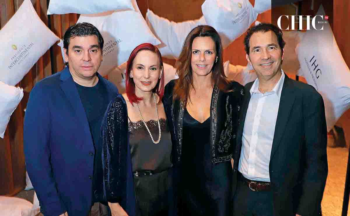 Arturo Moyeda, Mónica García de Moyeda, Rosa María Oliver de Blanco y Agustín Blanco