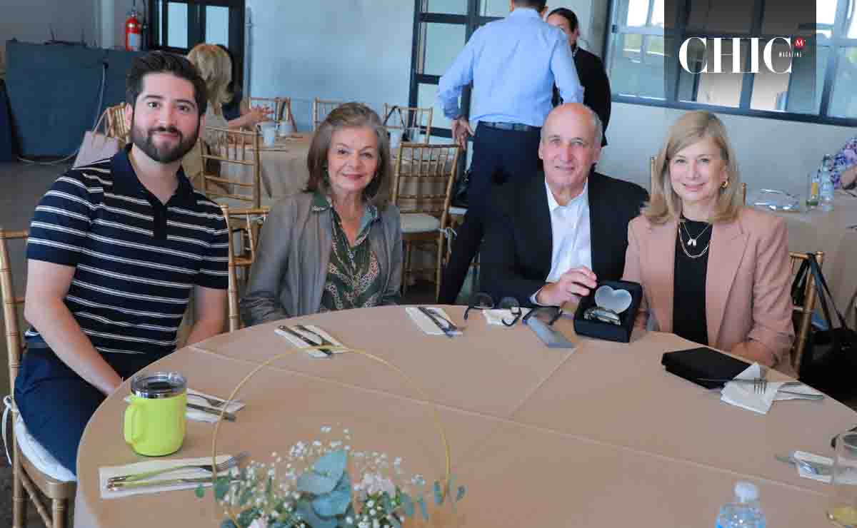 Hugo Ramírez, Lily Navarro, Artemio Garza y Lourdes De la Puente