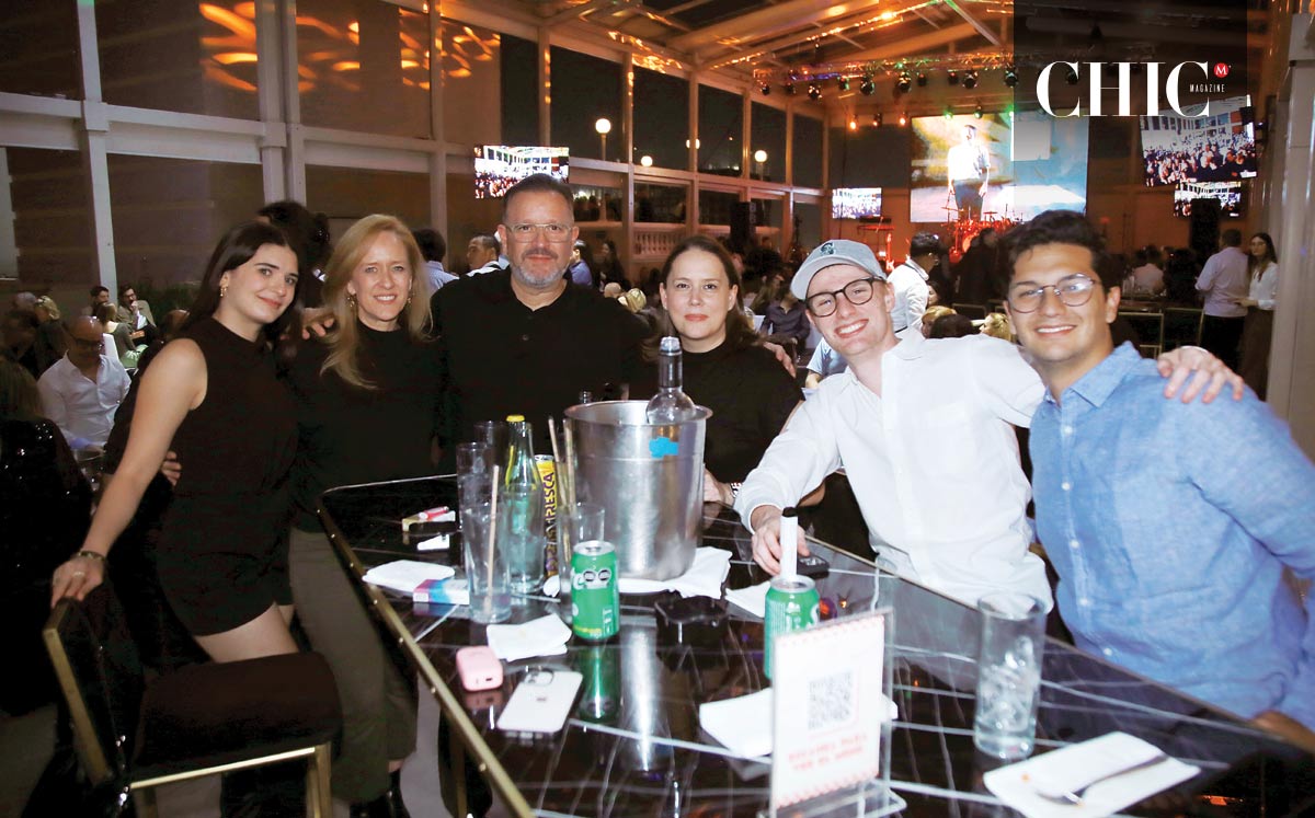 Mary Sofi Marcos, Mary José Pozas de Marcos, Bernardo Pozas, Sofia Dávila, Pablo González y Juan Pablo Fernández