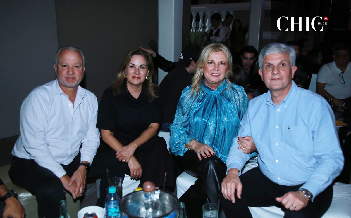 Patricio Garza, Claudia Galván de Garza, Paty Rodríguez de Coronado y Ricardo Coronado