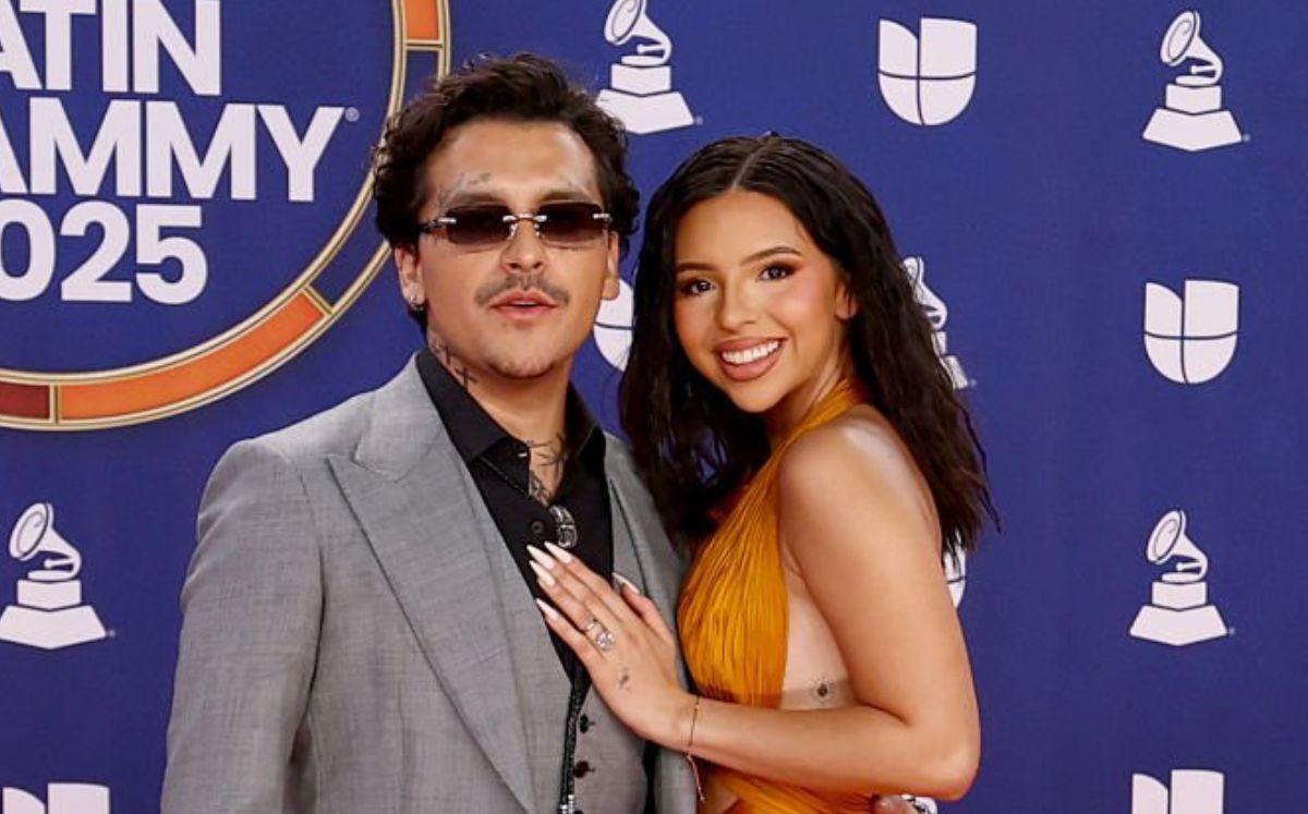 Aunque no fue nominada, Ángela Aguilar asistió a los Latin Grammy 2025 (IA)