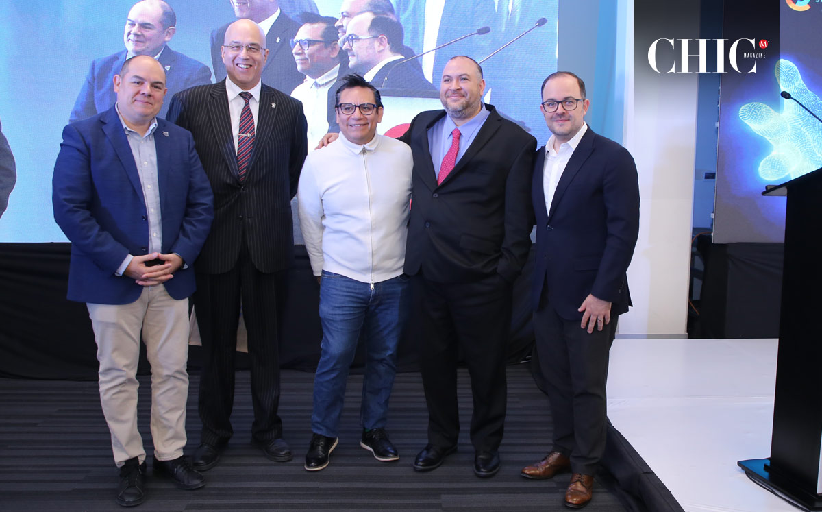 Agustín Hernández, Rodolfo Castelló, Fernando Santillanes, Armando Elizondo y Alberto Braña