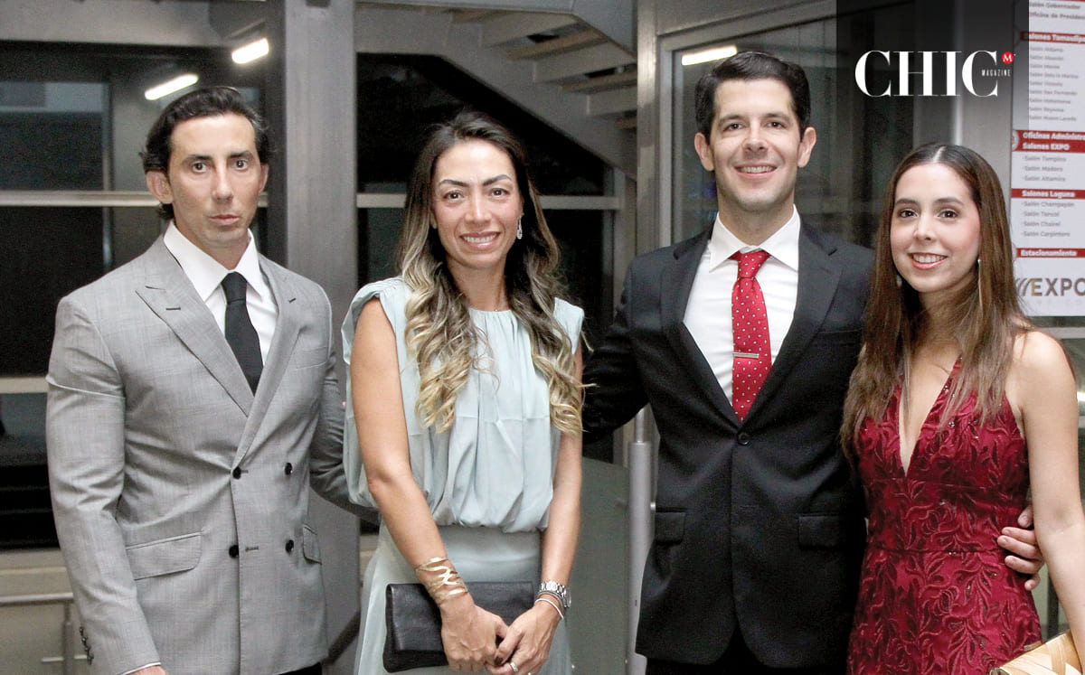 Fernando Corripio, Fernanda de Corripio, Fernando Aragón, y Ana Paula de Aragón