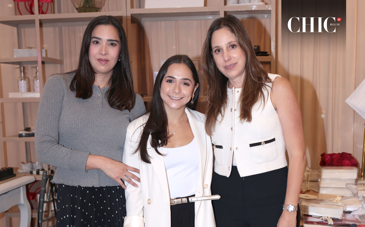 Paulina Veyán, Ana Mary Correa y Adriana Díaz de León