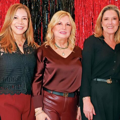 Tere Rojas de Villarreal, Paty Rodríguez de Coronado, Alejandra Casso y Ale Maltos. Fotos: Roberto Alvarado