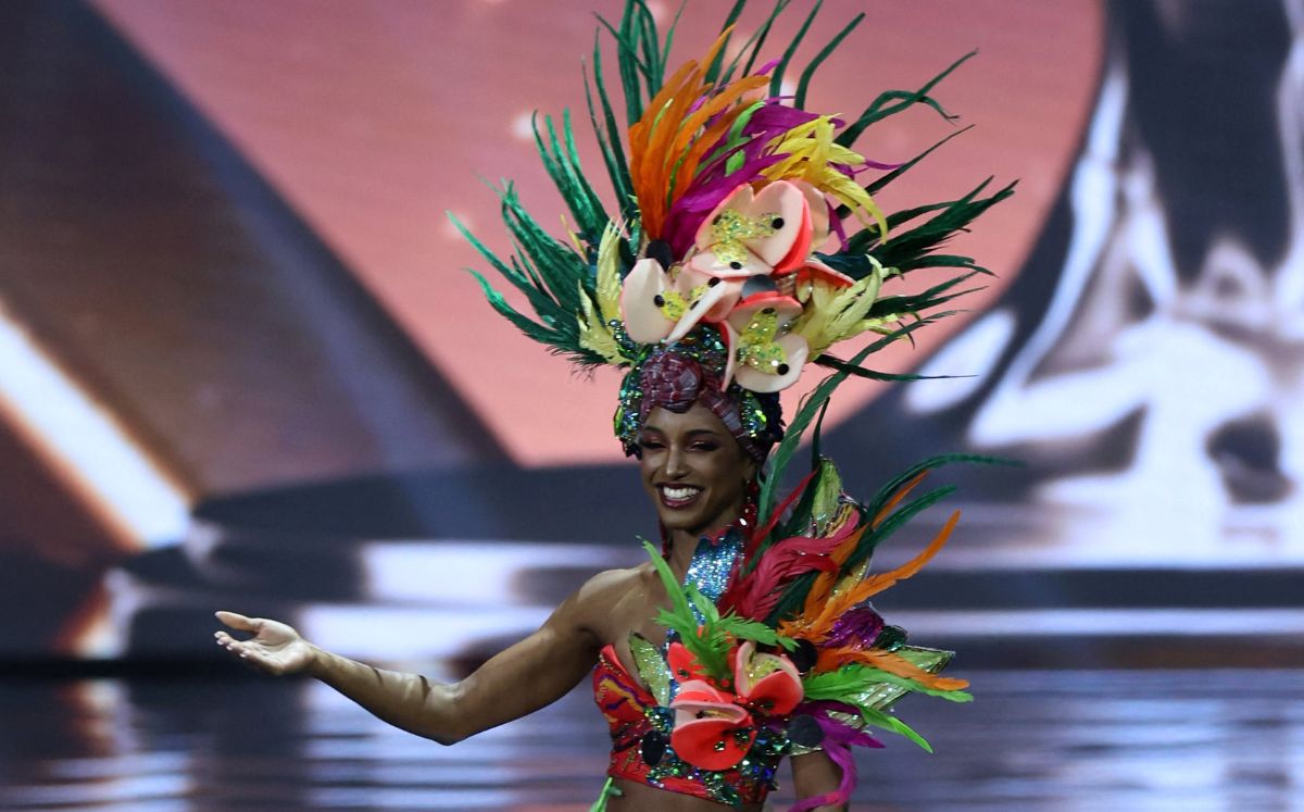Gabrielle Henry, Miss Jamaica, permanece en UCI tras una dura caída en Miss Universe 2025 (Reuters)