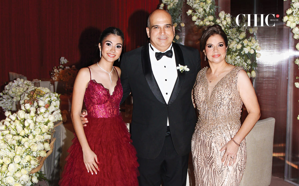 Brenda Moreno, José Moreno y Myrna Sigrist