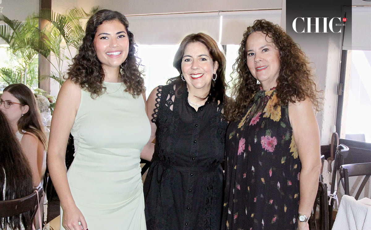 Cinthia Aguilar, Lourdes De Gorordo y Gabriela Paredes