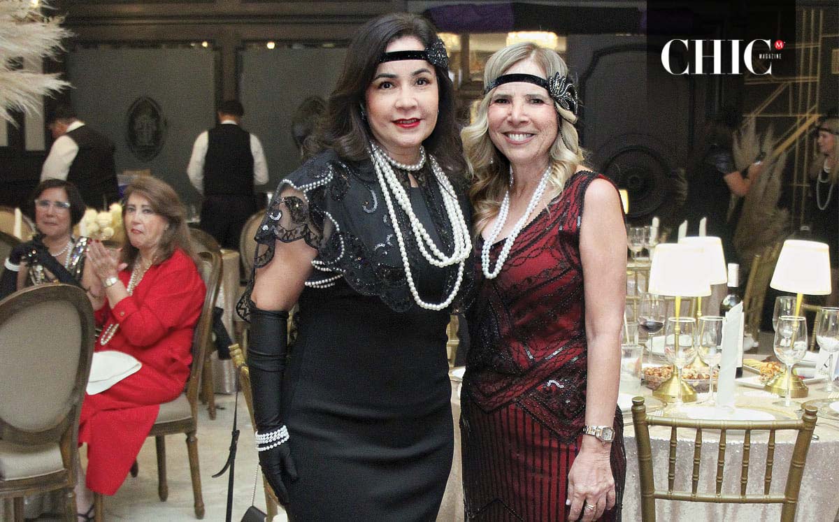 Ana Mary Romo y Dolores Treviño