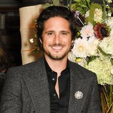 Diego Boneta sorprende con su intensa transformación para interpretar a Fidel Castro en “Killing Castro” (Instagram)