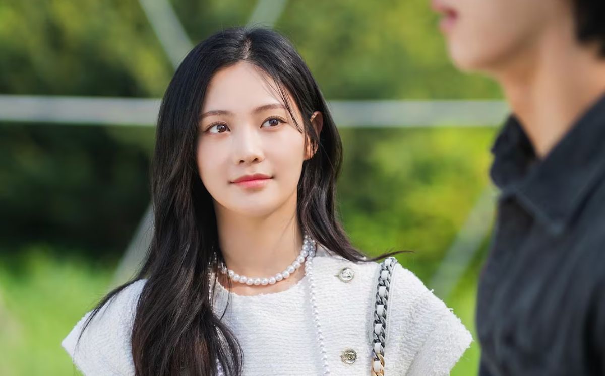 Woo Da-vi como Yoo Ha-young (Netflix)