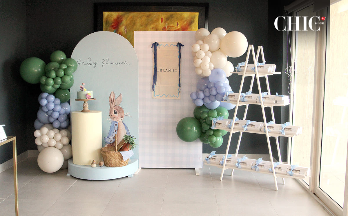 Las invitadas fueron recibidas por un back donde destacaba el nombre de Orlando