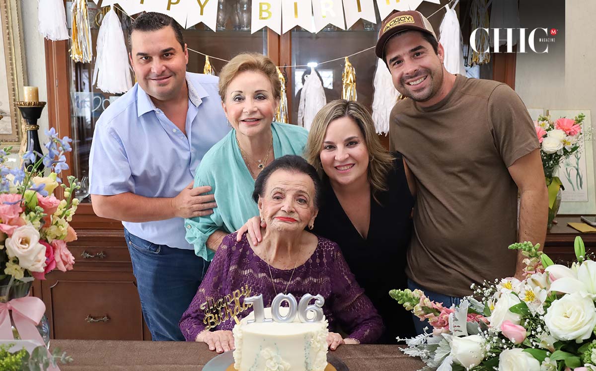 Ricardo González, Rosa Elena De González, Agustina Lavalle, Rosa Elena González Y Ciro González