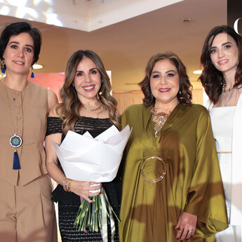 Georgina, Salmón, Yuvia, Lizeth y Mónica