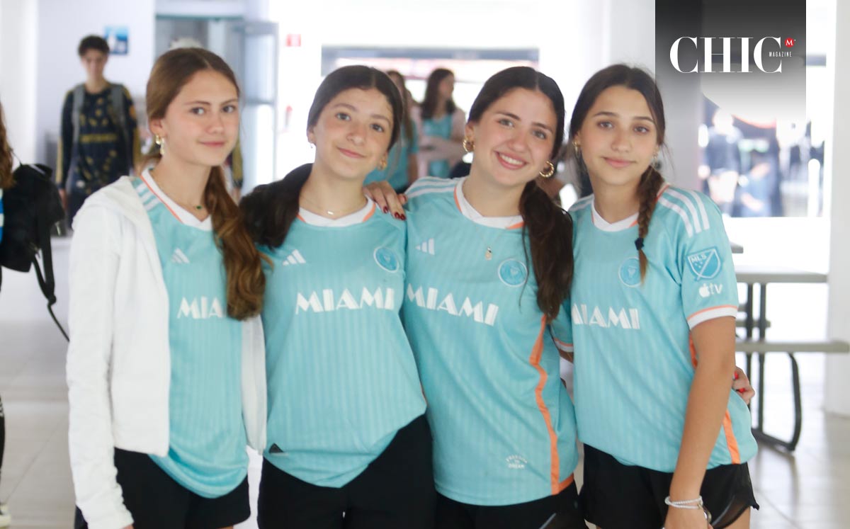 Mariel Muñoz,Eva Benítez, Valeria Cueva y Maya Garza